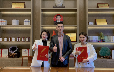 恭喜廣東深圳光明紀小姐，張小姐成功簽約加盟翌芙萊。